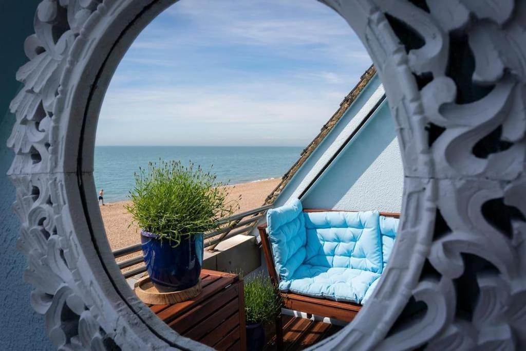 The Luxury Beach Property - Oceanbreeze ساندجيت المظهر الخارجي الصورة